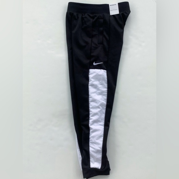 NWT Nike Elite Black & White Athletic Joggers - Picture 4 of 7